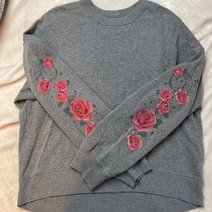 Hollister rose sleeve crew neck